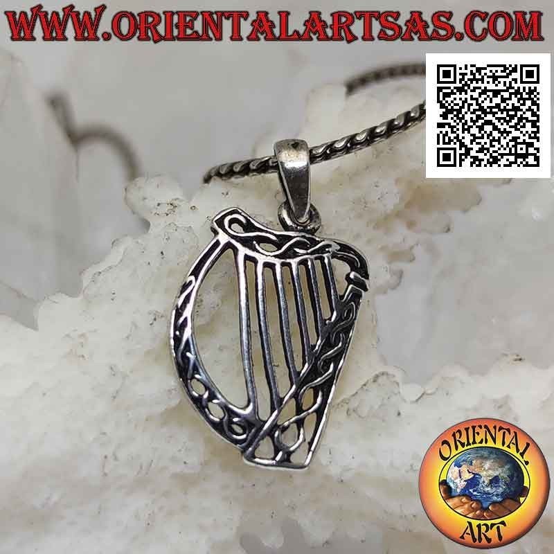 Colgante de plata, Arpa celta