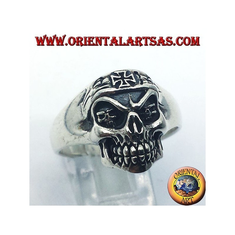 bague en argent, biker crâne avec croix de fer