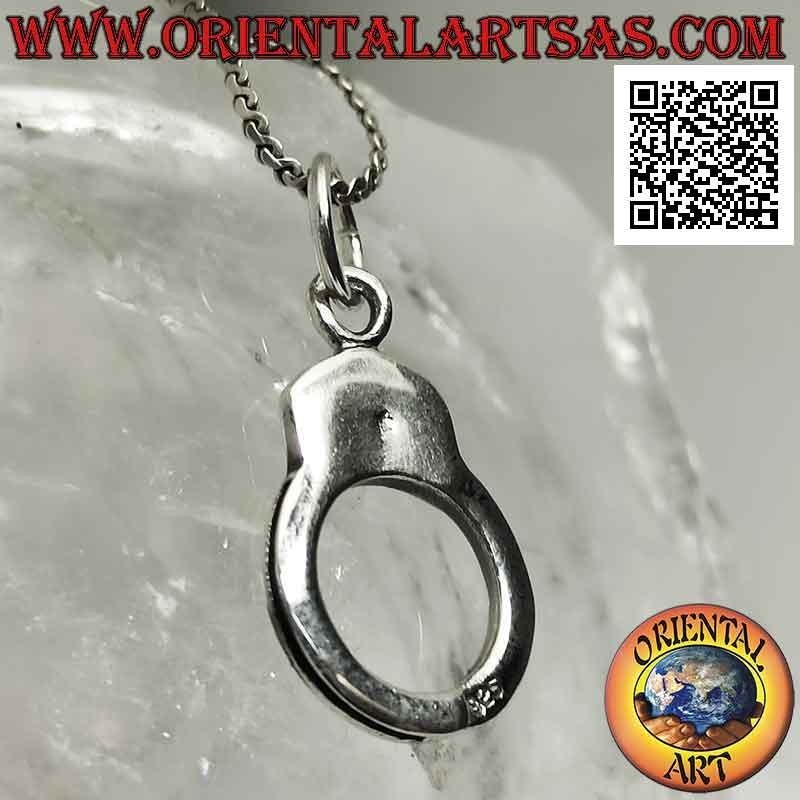 Silver pendant, the handcuff