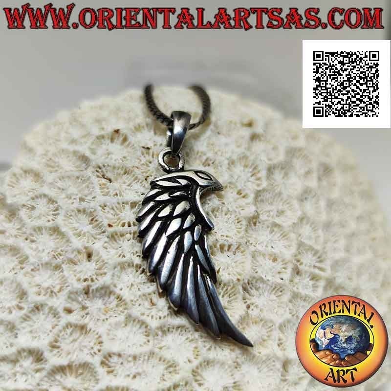 Pendentif en argent, aile d'ange avec ailes en relief et œil gravé sur le dessus