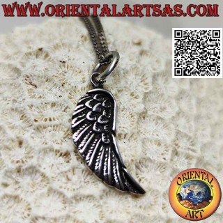 Colgante de plata, ala de ángel con alas redondeadas en relieve