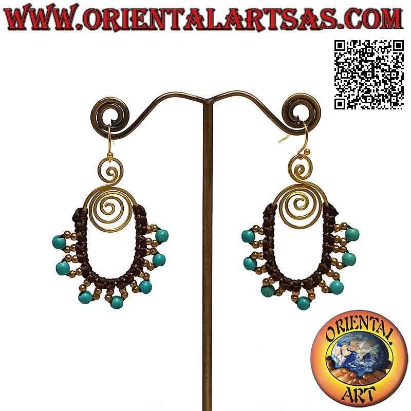 Boucles d'oreilles artisanales en laiton doré et technique macramé avec perles turquoises (ovales)