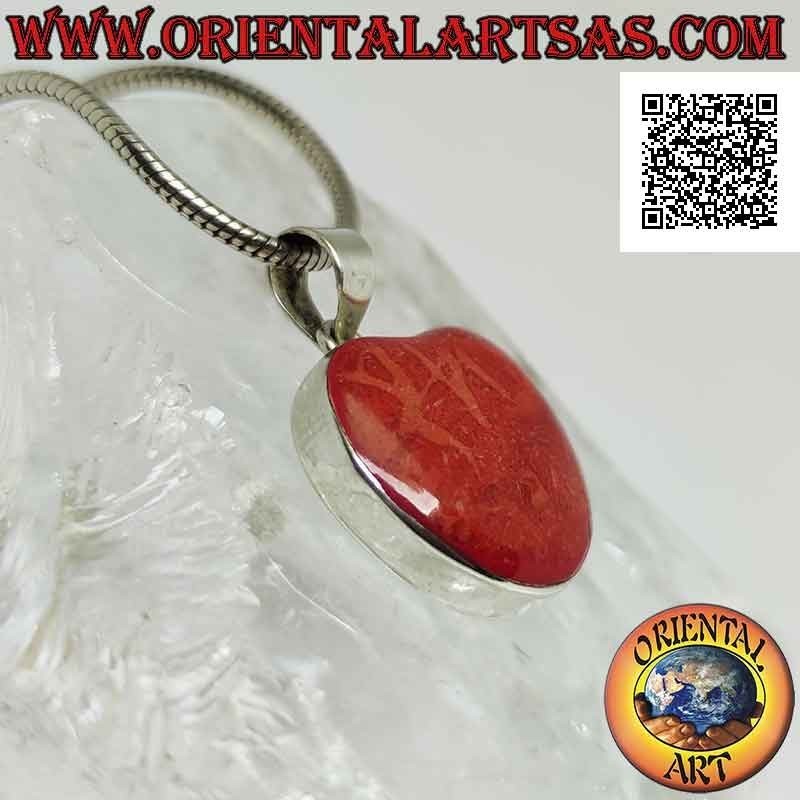 Ciondolo in argento a forma di cuore con madrepora rossa (corallo) a filo bordo