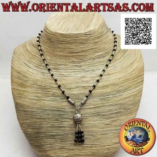 Chokerhalskette aus Onyx und 925 ‰ Silberperlen aufgereiht mit Einsätzen und Büschel