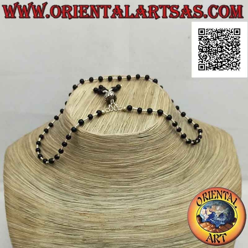 Choker necklace of onyx beads and 925 ‰ silver strung with a tuft