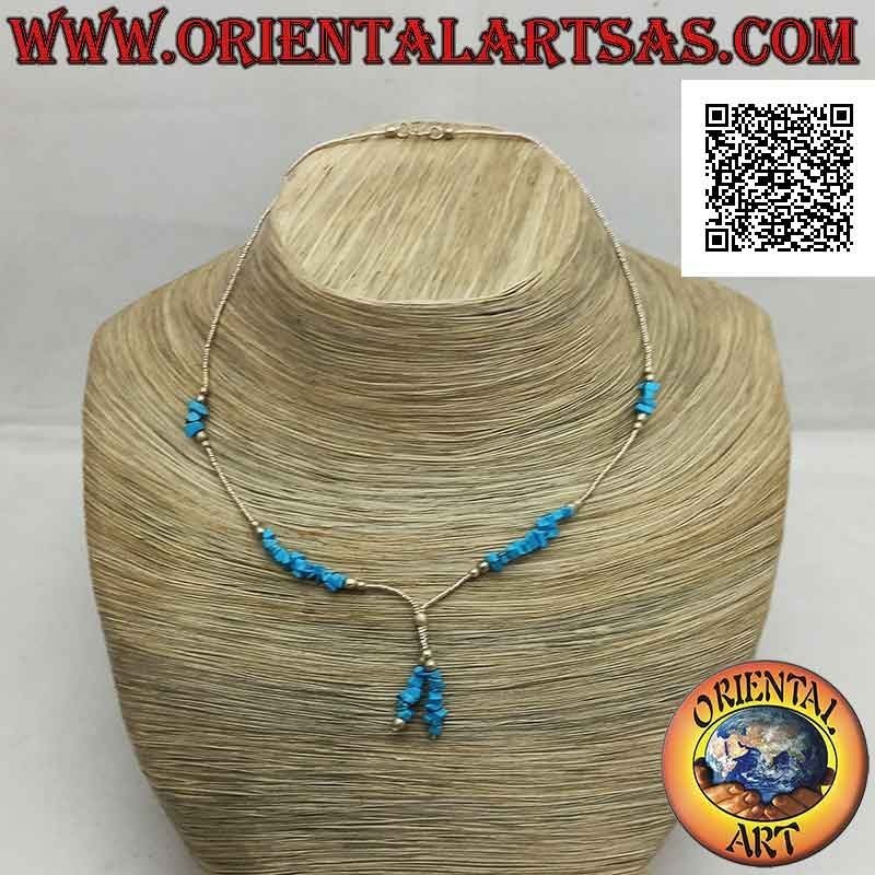 Collana girocollo di perline di argento 925 ‰ e frammenti di turchese infilati con ciuffetto