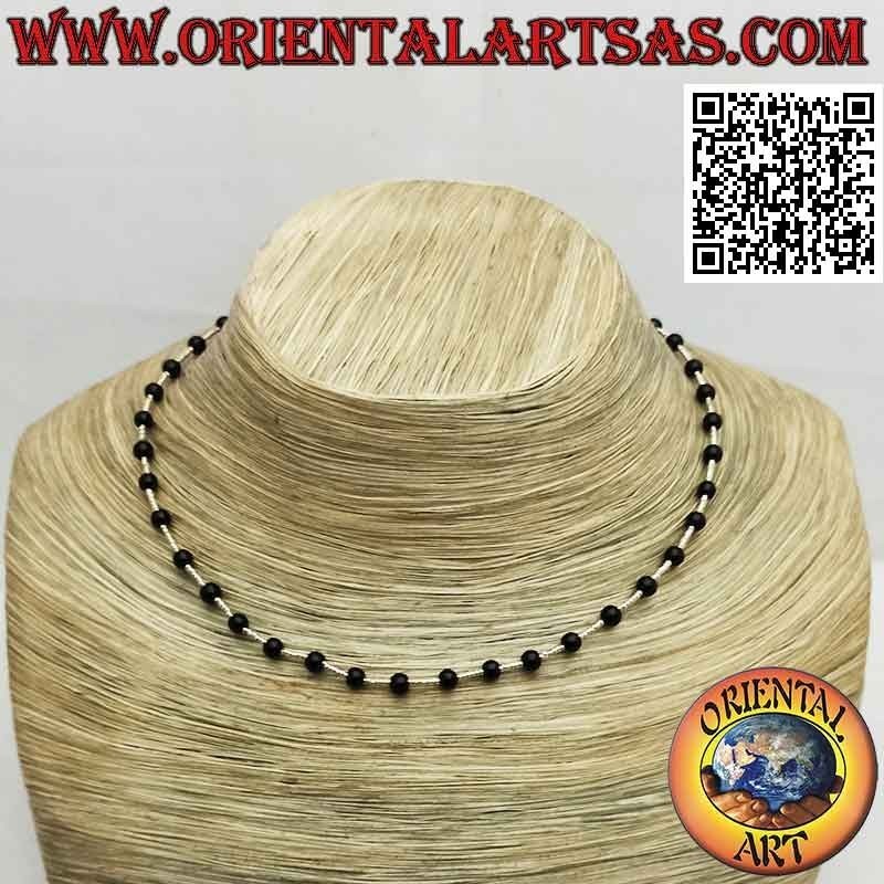 Gargantilla con cuentas de ónix y hilo de plata 925 ‰