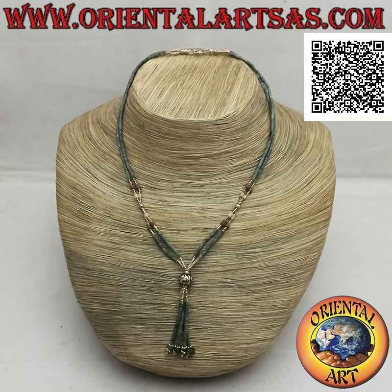 Collier ras de cou à deux rangs de tubes de jade brut multicolores et d'argent 925 enfilé et touffe