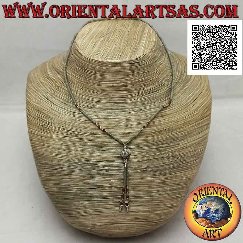 Chokerhalskette aus grünen und braunen Rohjaderöhren und 925 ‰ Silber bespannt mit einem Büschel (Rhombus)