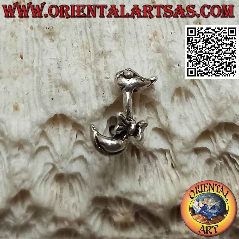 Mini boucle d'oreille en argent, le canard au long cou et le noeud papillon