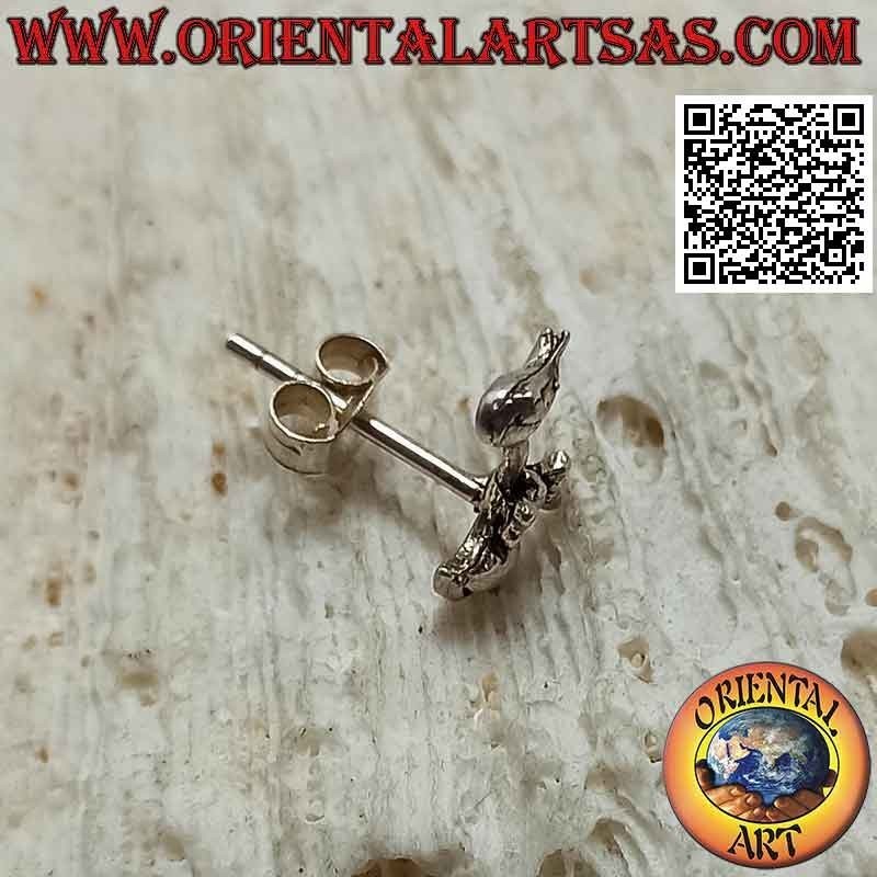 Mini boucle d'oreille en argent, le canard au long cou et le noeud papillon