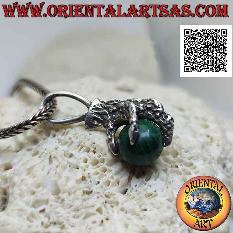 Pendentif en argent, sphère en malachite agrippée par une patte à quatre griffes
