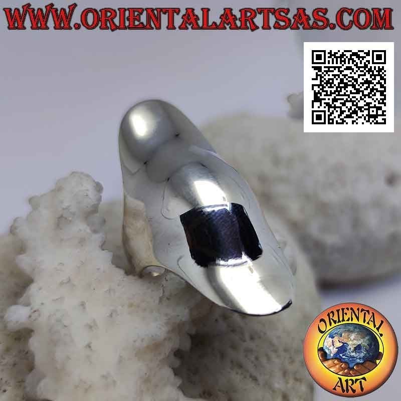 Anillo plateado liso en forma de cubierta de dedo ondulada