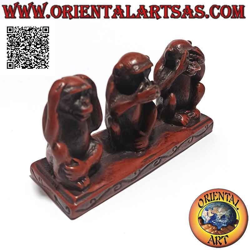 Scultura "le tre scimmie sagge" con base (proverbio "non vedo, non sento e non parlo") in resina