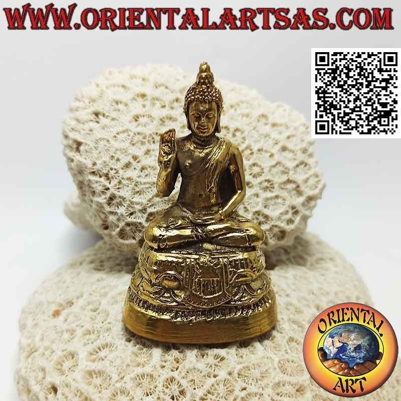 Buddha sculpture of blessing on the altar in 7.5 cm gilded brass