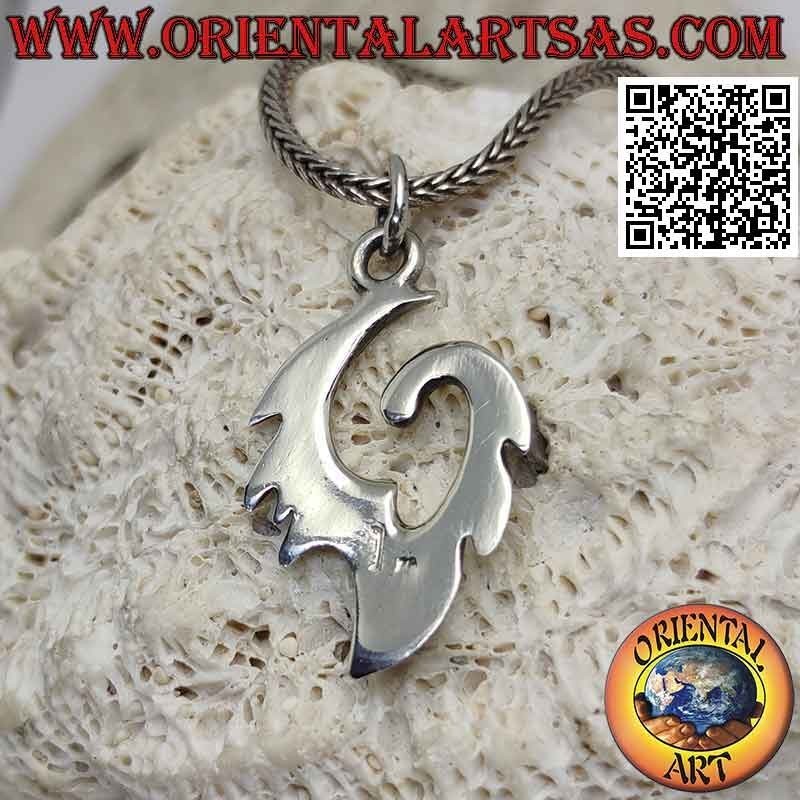 Ciondolo in argento a forma di amo da pesca in stila Maori - tribale