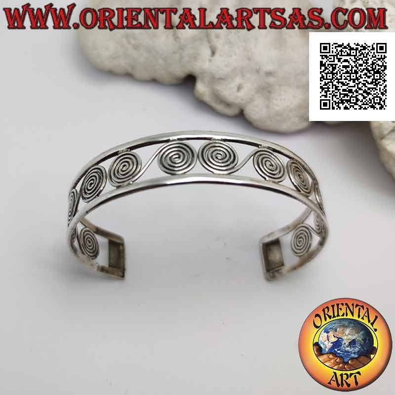 Bracciale rigido in argento 925‰ traforato, serie di greche a spirale tra due linee lisce