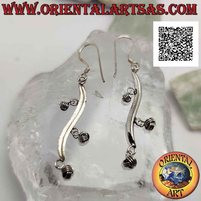 Pendientes de plata con ganchos de línea ondulada con bolas colgantes de entrelazado