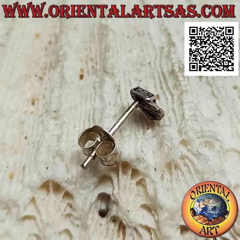 Mini earring in silver, the traditional well