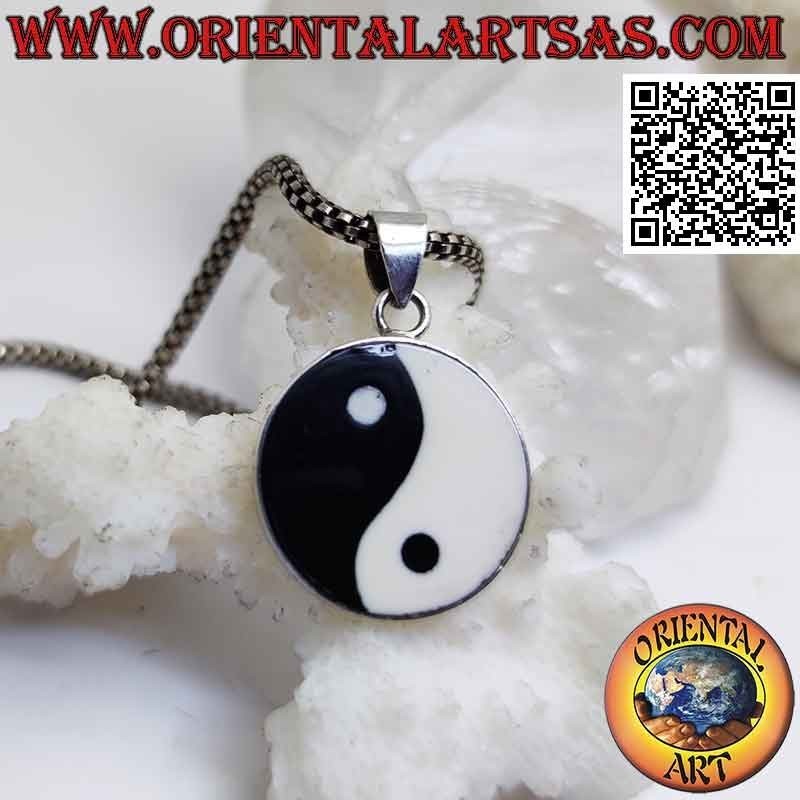 Silver yin yang pendant "Tao" flat 18 mm Ø
