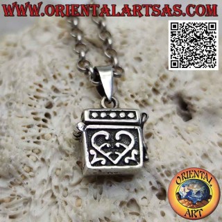 Silver box pendant in the shape of a handbag with engraved decorations