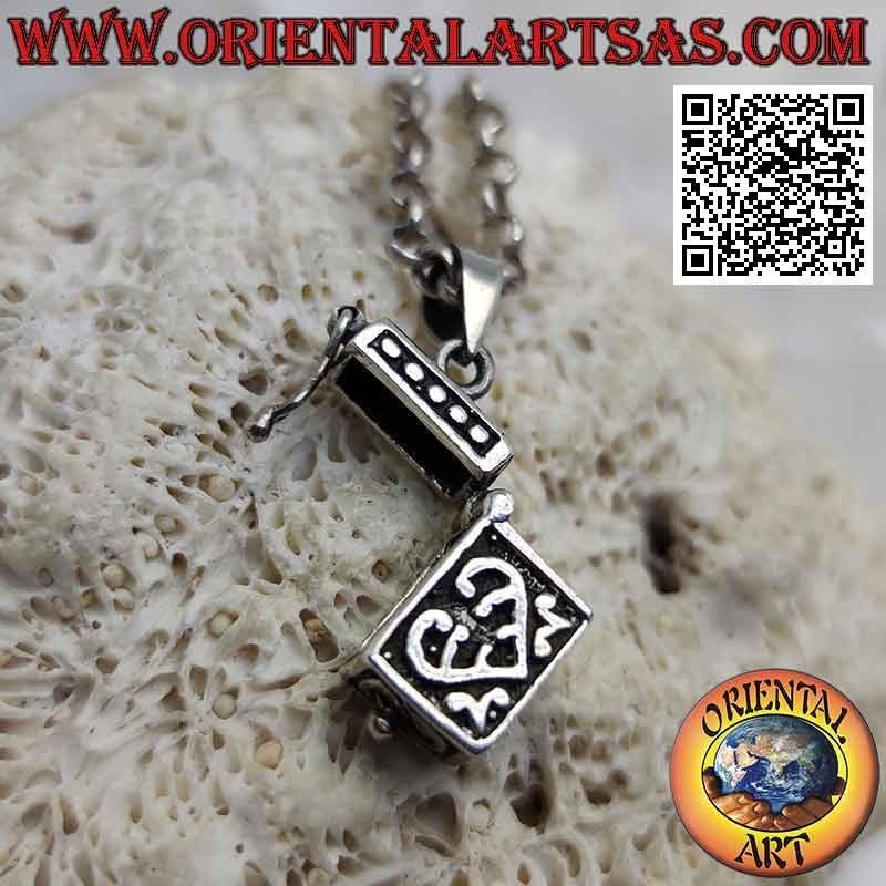 Silver box pendant in the shape of a handbag with engraved decorations