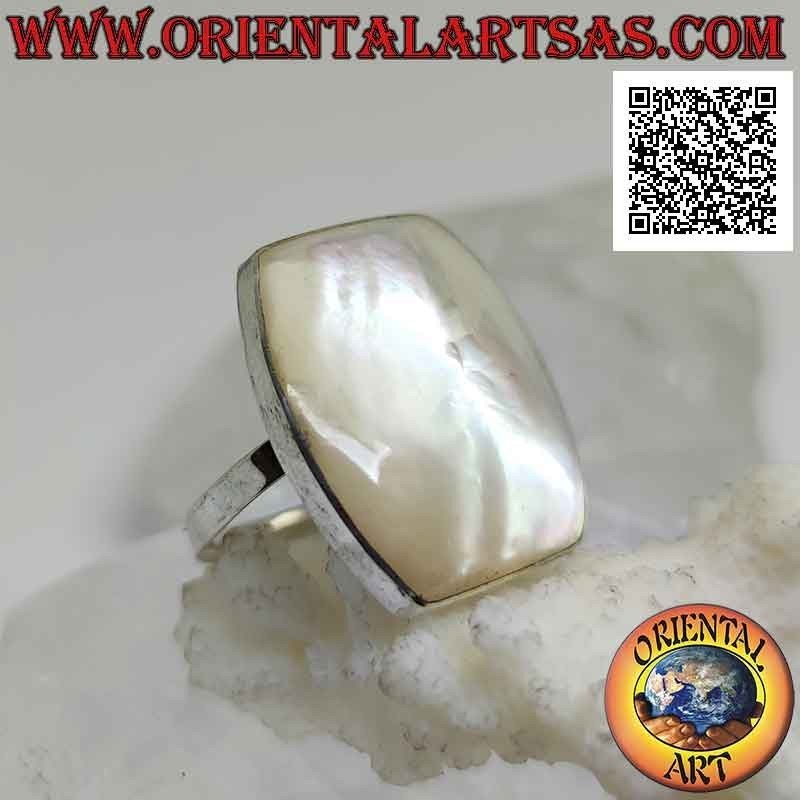 Bague en argent avec nacre rectangulaire arrondie sur deux côtés avec bord lisse (réglable)