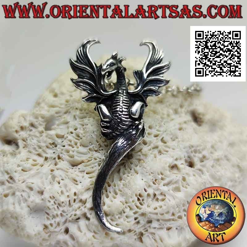 Silberanhänger, der Drache der Auferstehung