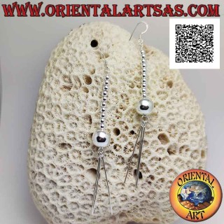 Orecchini in argento serie di sfere lisce con sfera grande finale e tre bastoncini pendenti