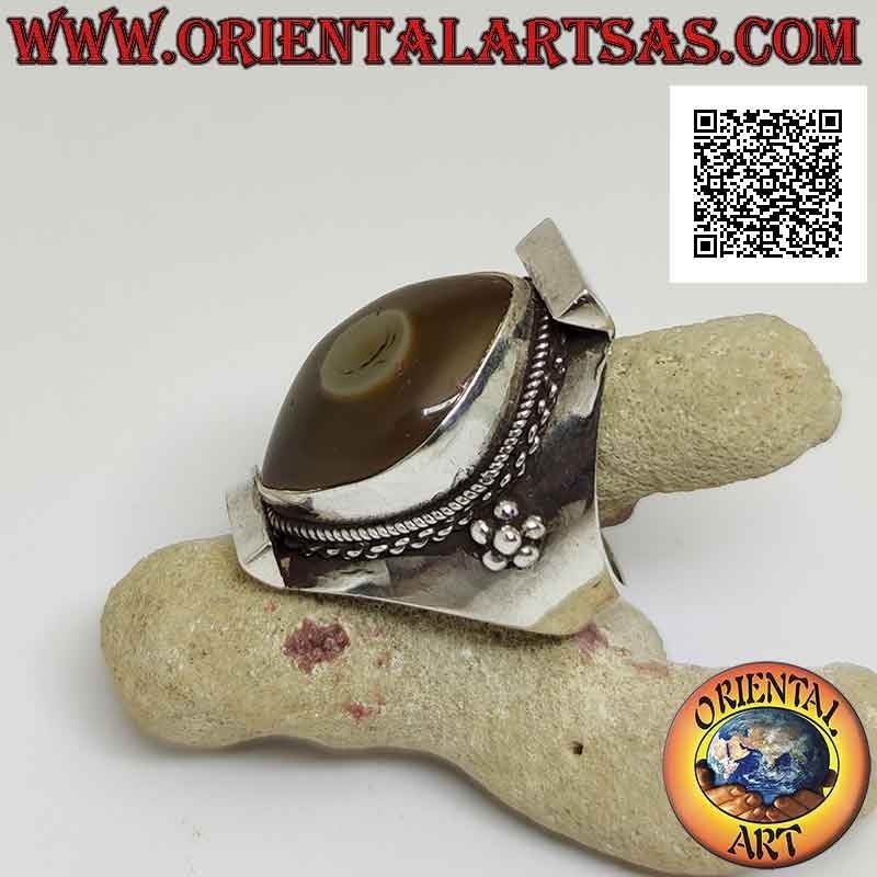 Silberring mit zweifarbig ovalem Shiva-Augen-Achat auf nepalesischer Fassung (gelb - weiß)
