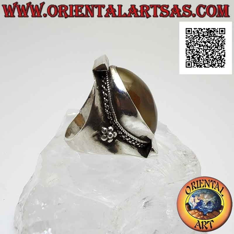 Silver ring with two-tone oval Shiva's eye agate on Nepalese setting (yellow - orange)