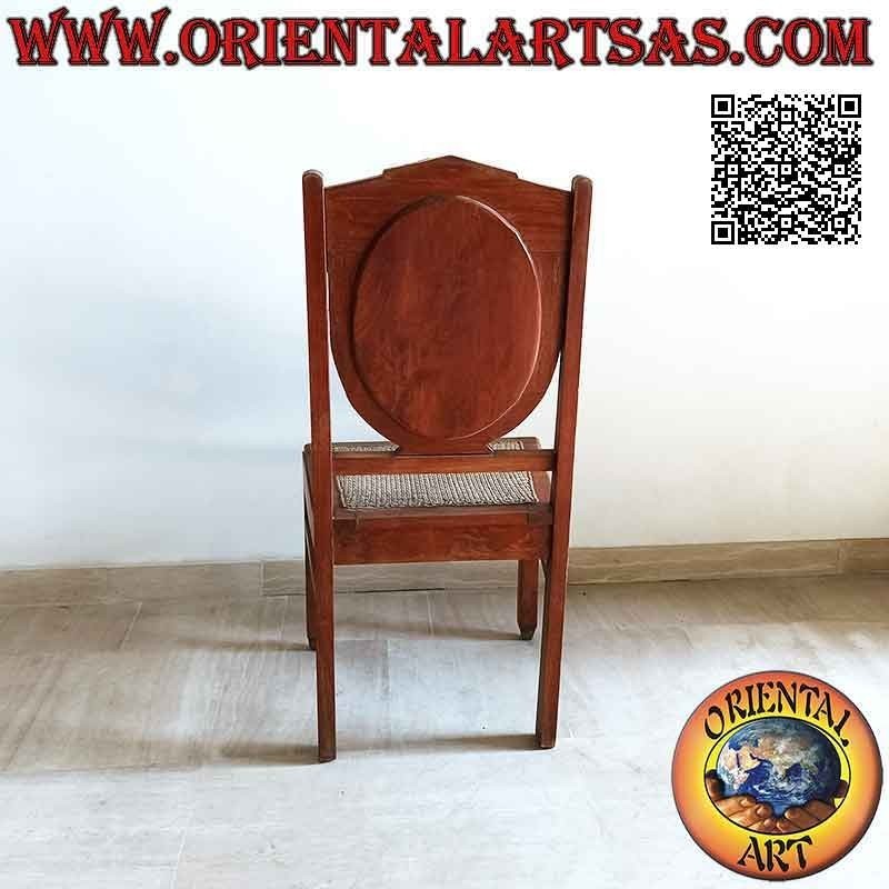 Silla de estilo colonial con respaldo ovalado en madera de teca y paja de Viena (tejido apretado)