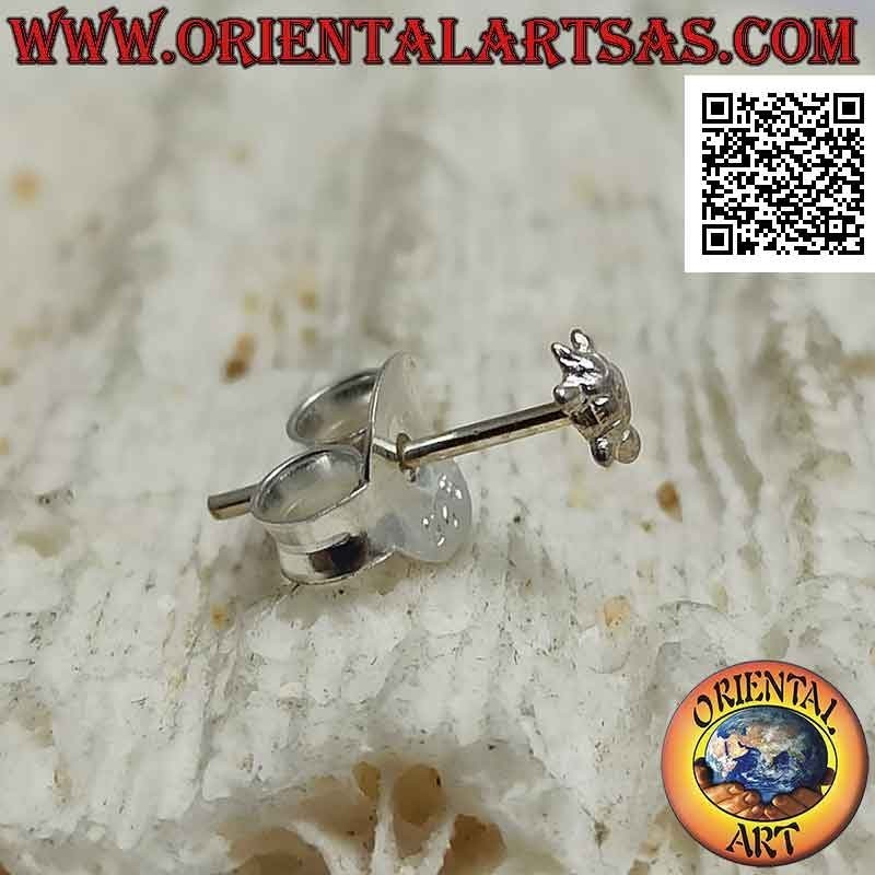 Mini earring / nose pin in silver, the turtle