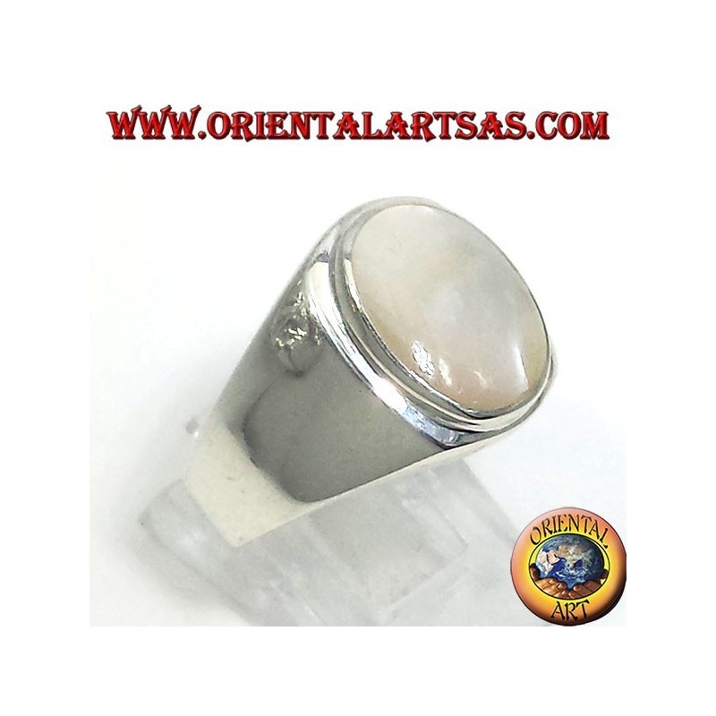 Bague en argent avec nacre ovale