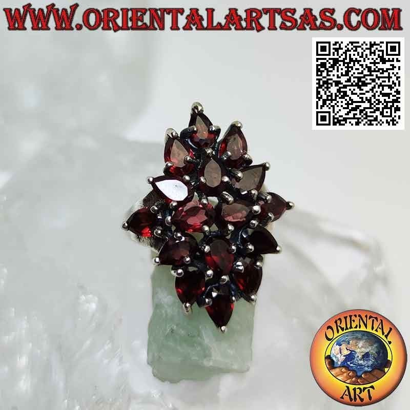 Silver ring, rhombus of faceted and set teardrop garnets