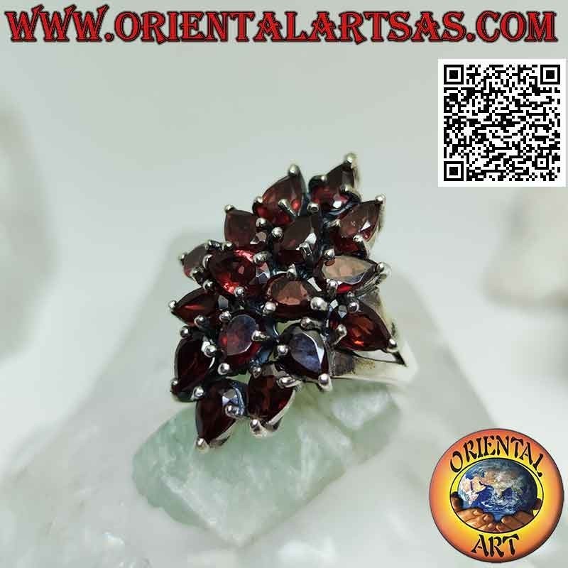 Silver ring, rhombus of faceted and set teardrop garnets