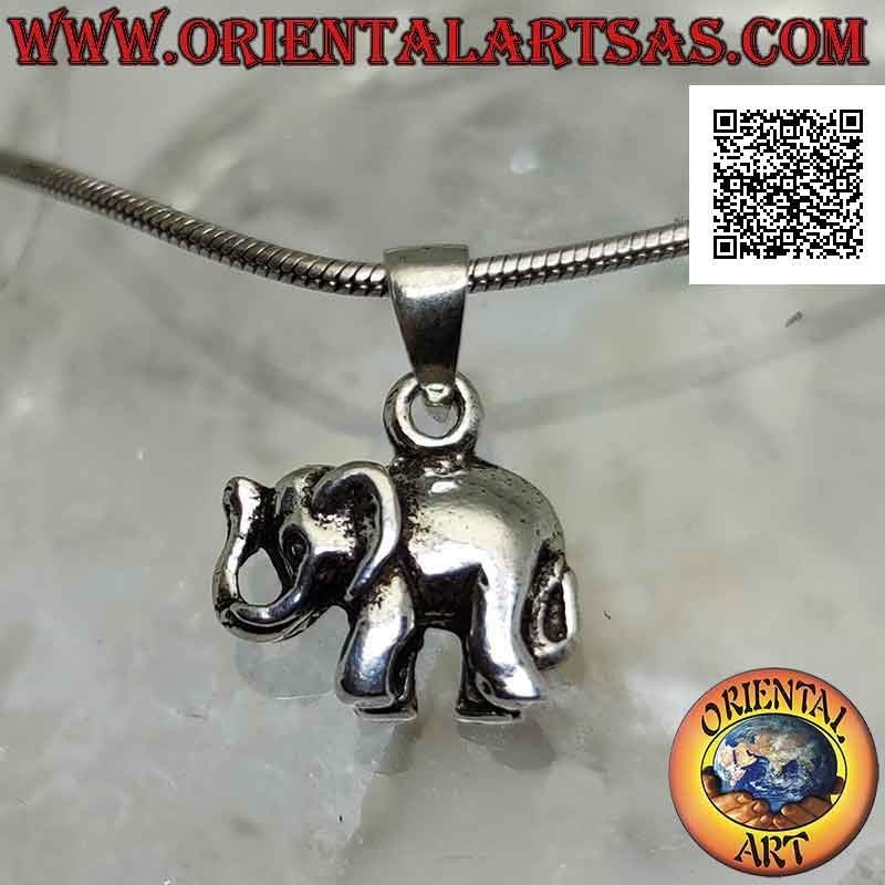 Ciondolo in argento, elefante tridimensionale con proboscide in su (piccolo)