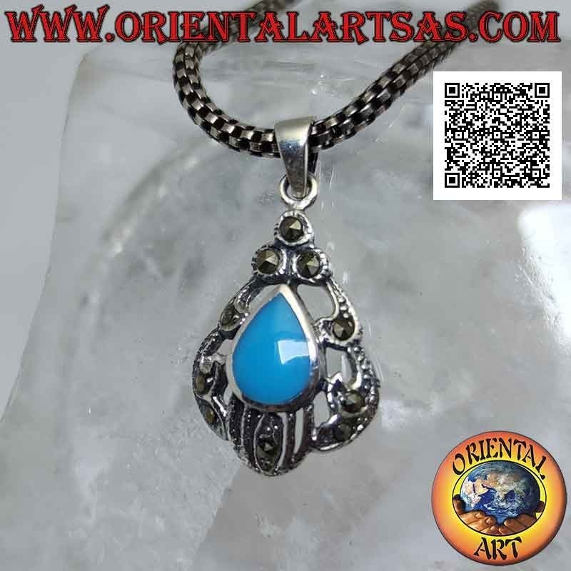 Pendentif en argent avec pâte turquoise en forme de goutte entouré d'un décor ajouré parsemé de marcassite