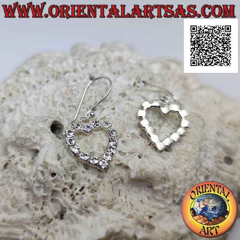 Boucles d'oreilles à levier en argent avec contour de coeur d'oxydes de zirconium blancs (petit)