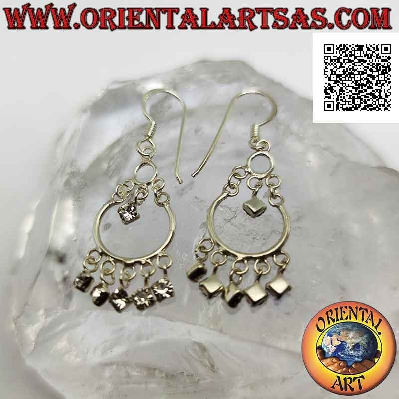 Boucles d'oreilles à levier en argent avec bandeau et 5 zircons blancs et un pendentif au centre