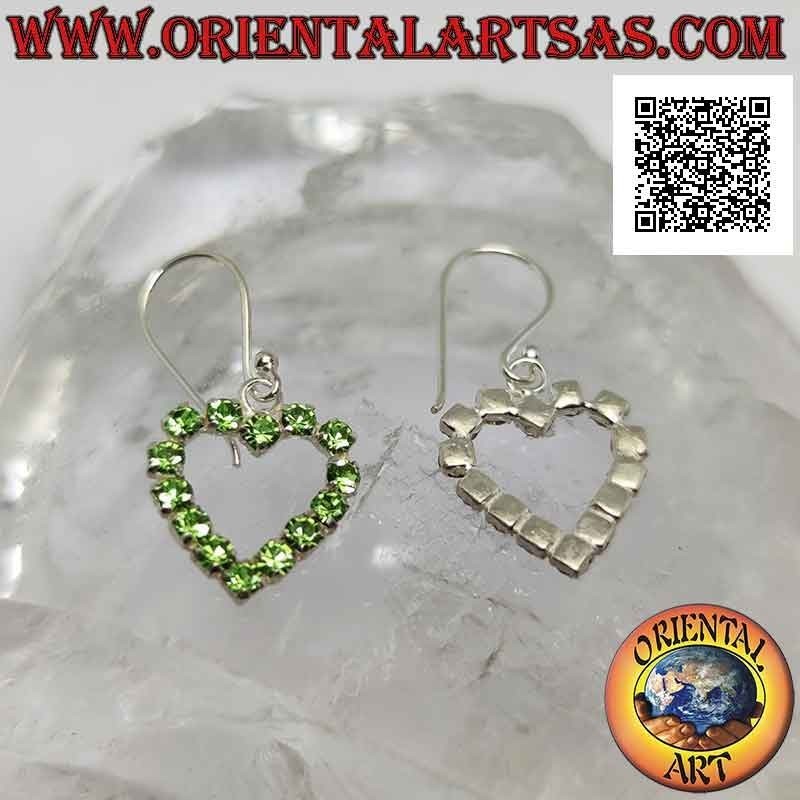 Boucles d'oreilles à levier en argent avec contour coeur d'oxydes de zirconium verts sertis (petit)