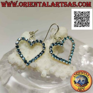Boucles d'oreilles à levier en argent avec contour de coeur d'oxydes de zirconium bleu clair