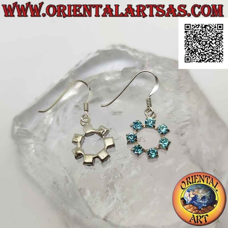 Orecchini in argento a monachella con contorno di cerchio di zirconi celesti incastonati