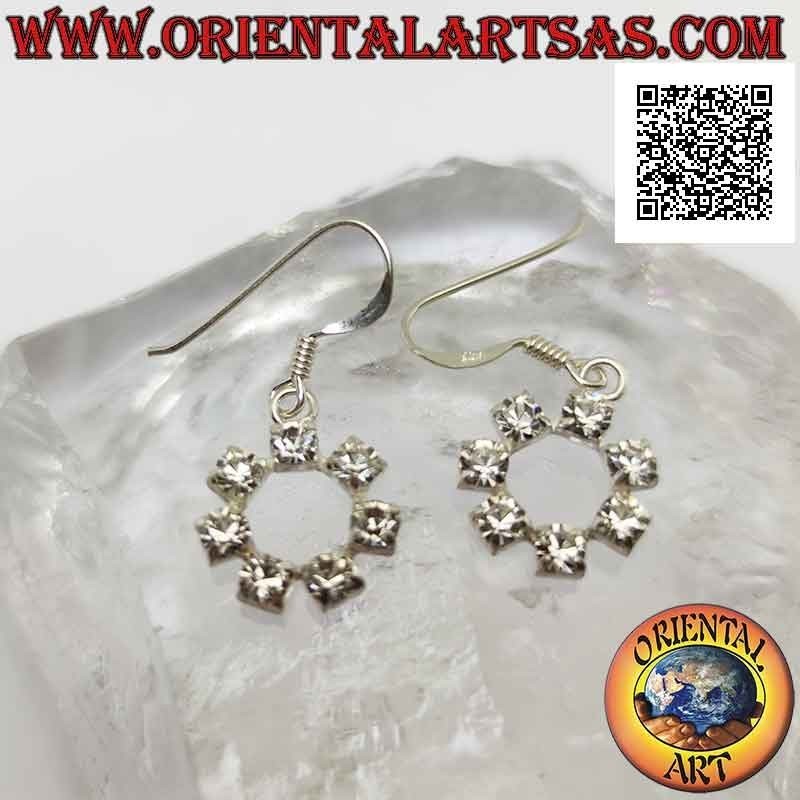 Pendientes de palanca de plata con contorno circular de circonitas blancas