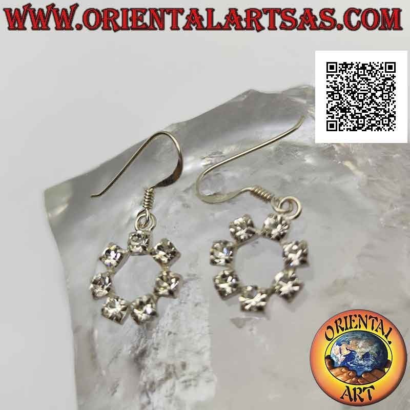 Pendientes de palanca de plata con contorno circular de circonitas blancas