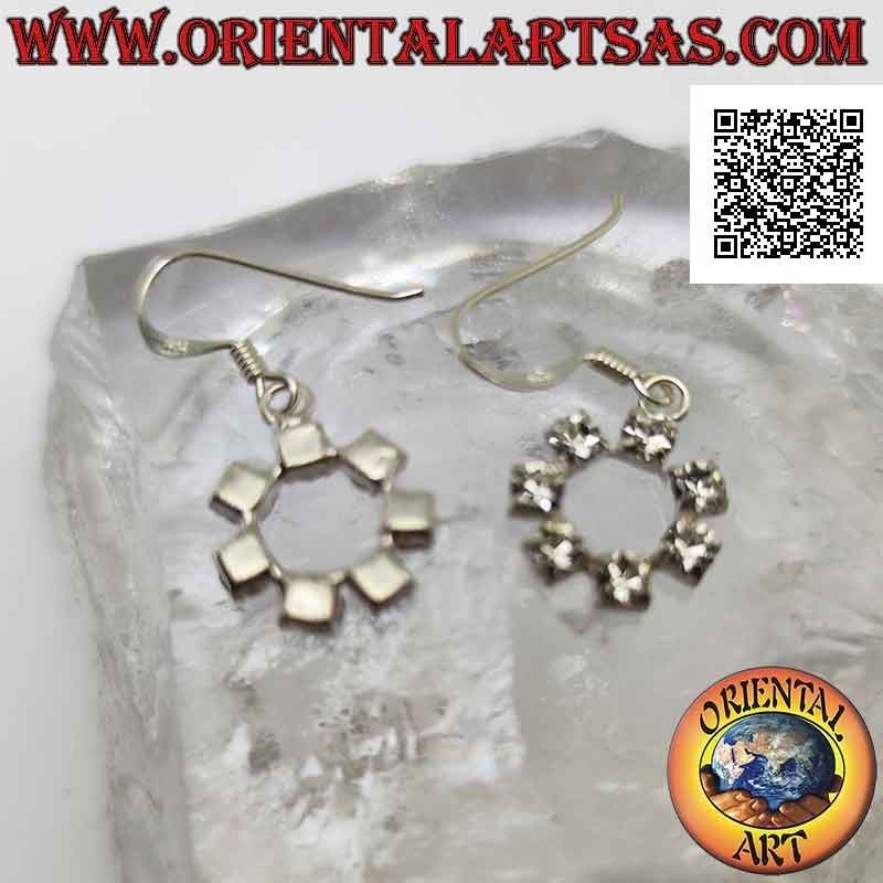 Pendientes de palanca de plata con contorno circular de circonitas blancas