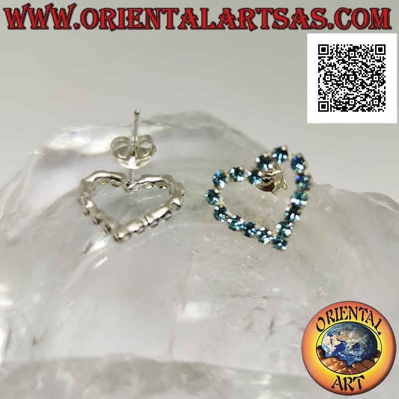 Boucles d'oreilles lobe en argent avec contour coeur serti d'oxydes de zirconium bleu clair (moyen)