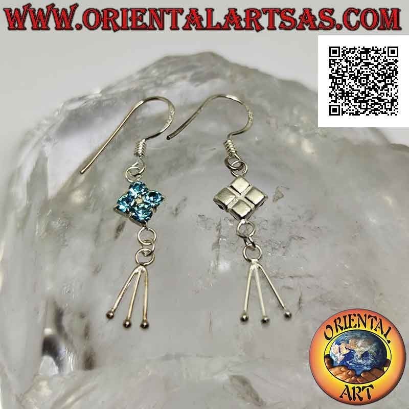 Pendientes de palanca de plata con rombos de circonitas celestes y tres segmentos colgantes