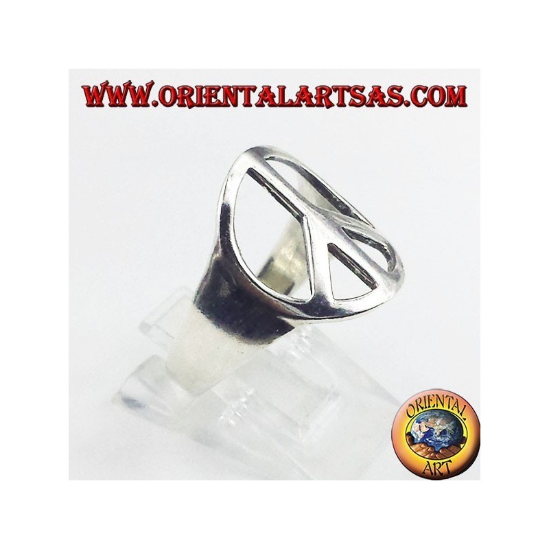 anillo de plata atravesado, símbolo de la paz