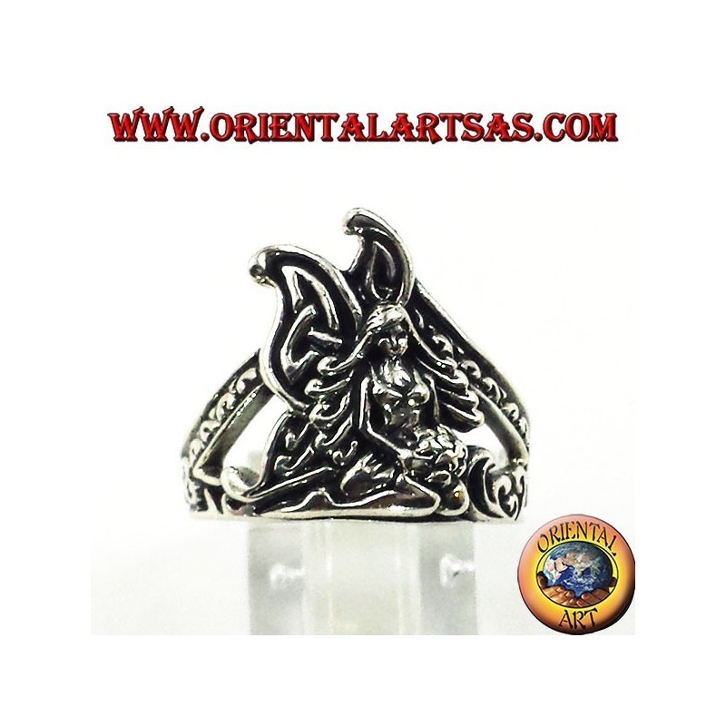 Bague en argent fée à genoux